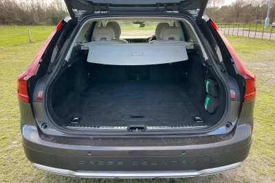 V90 Cross Country
